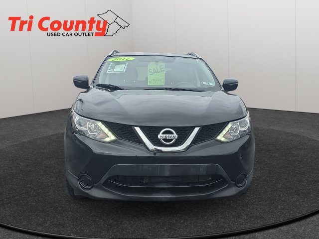 Used 2017 Nissan Rogue Sport SV AWD/4WD image 2