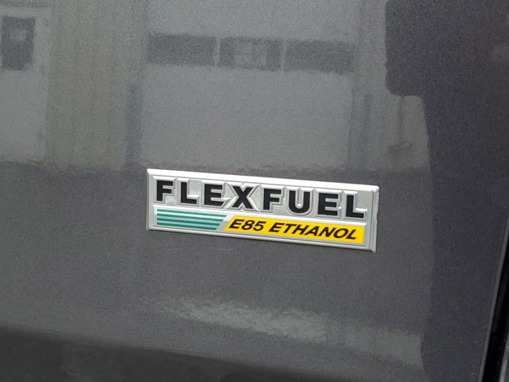 Used 2018 Dodge Grand Caravan SE w/ UConnect Hands-Free Group image 8