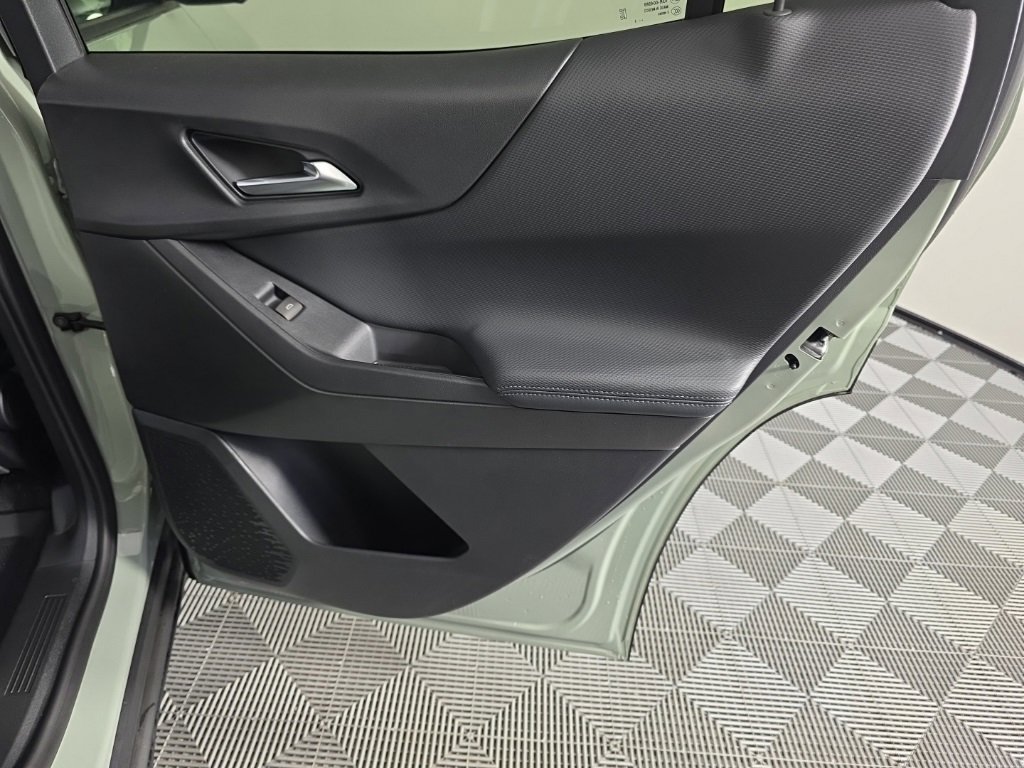 New 2026 Chevrolet Equinox LT w/ Convenience Package II image 34