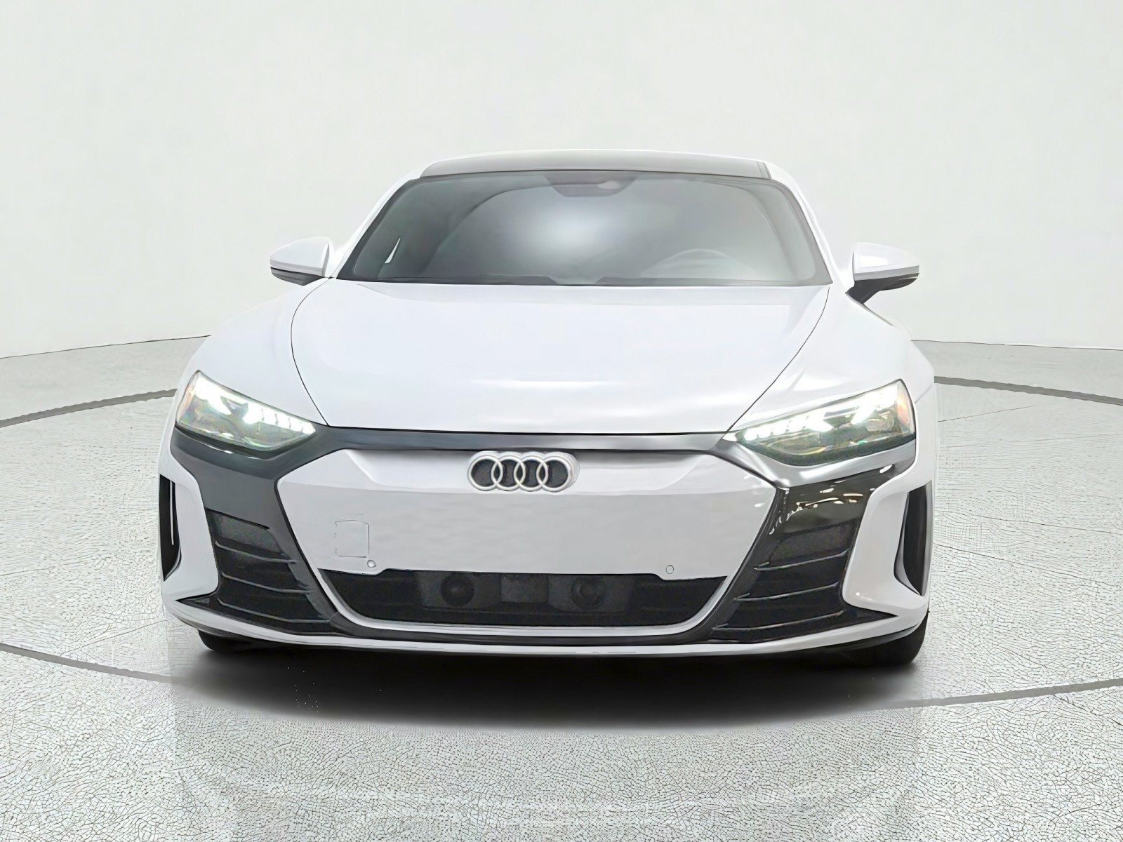 Used 2023 Audi e-tron GT Premium Plus AWD/4WD image 2