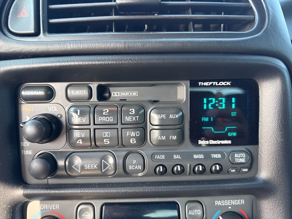 Used 1998 Chevrolet Corvette Coupe w/ Roof Pkg image 12