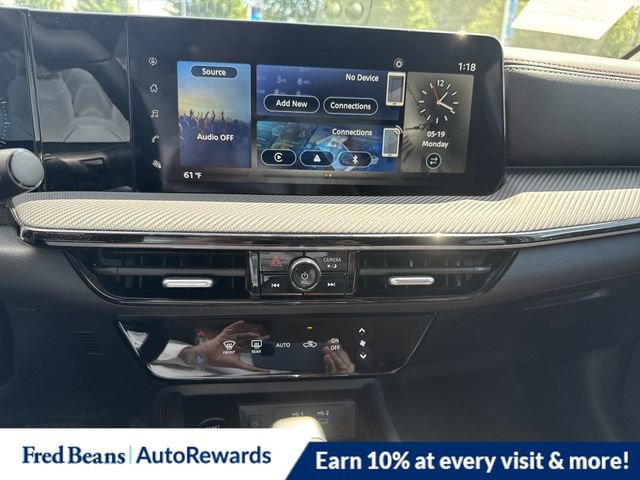 New 2025 Nissan Kicks SR image 15