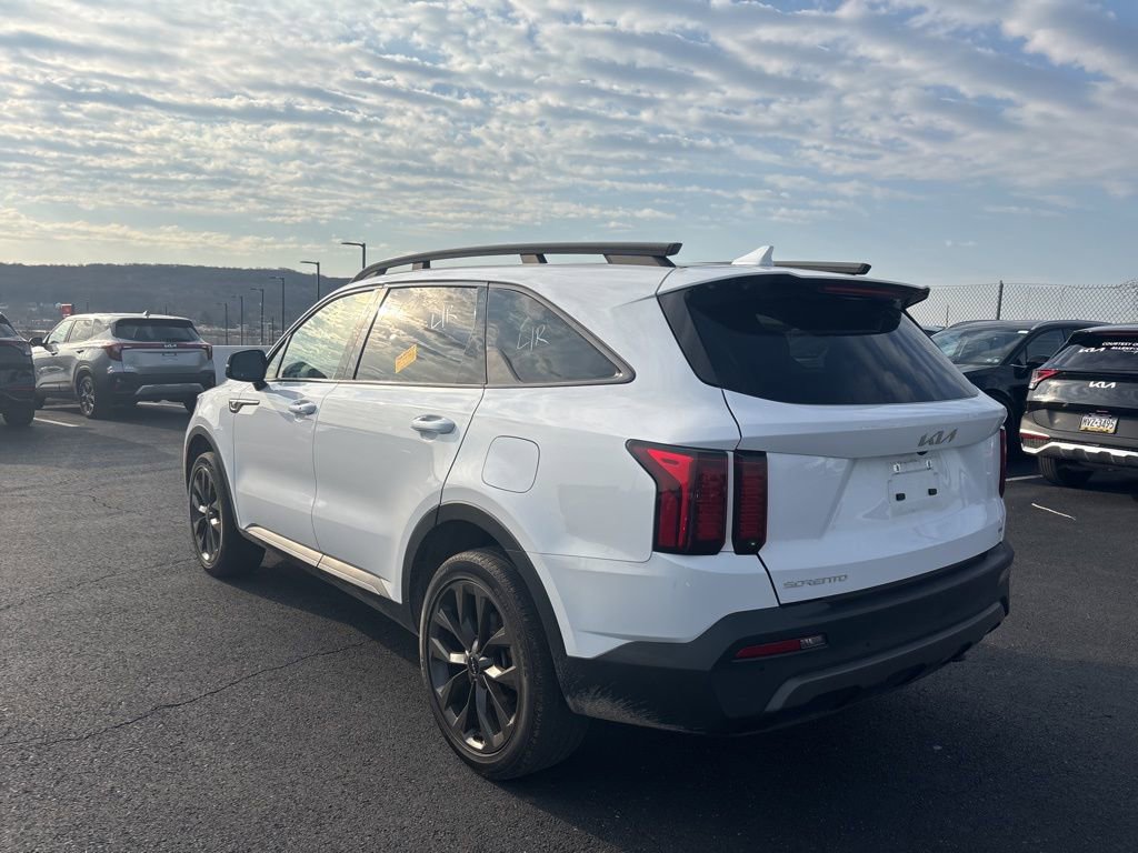 Certified 2023 Kia Sorento X-Line EX image 5