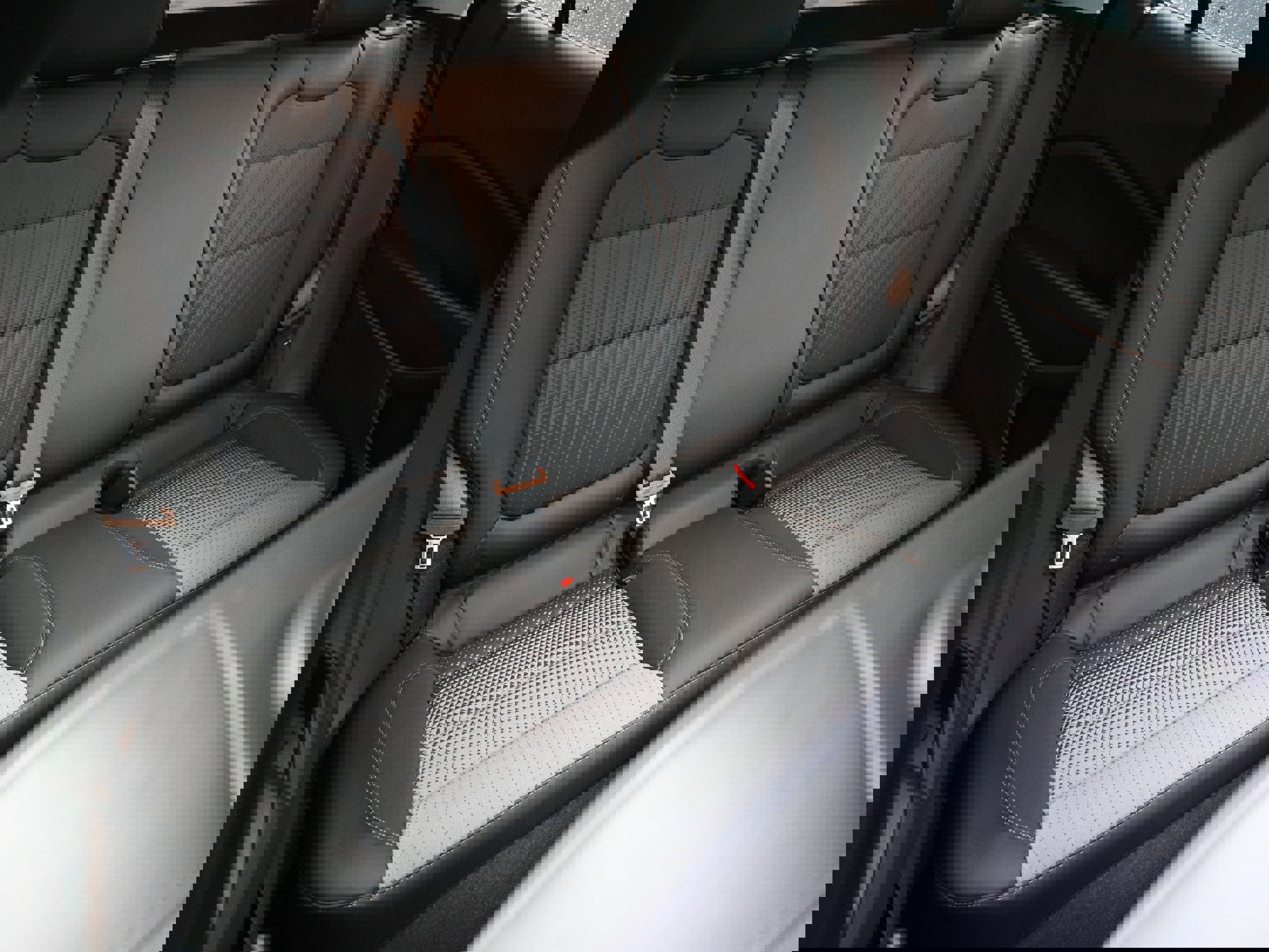 Used 2025 Chevrolet Trax LT w/ LT Convenience Package image 27