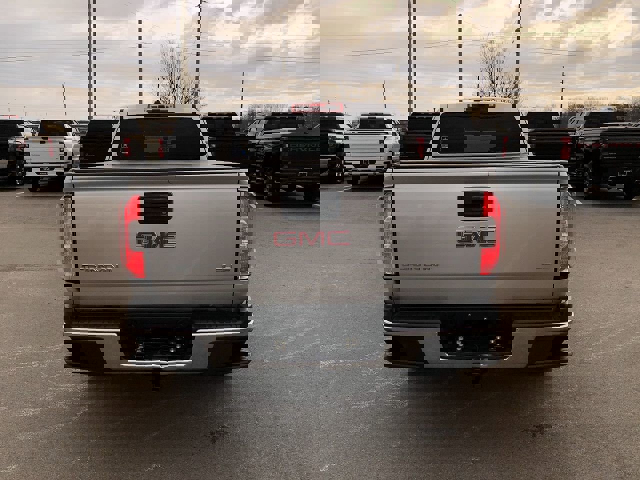 Used 2015 GMC Canyon SLE w/ SLE Convenience Package image 10