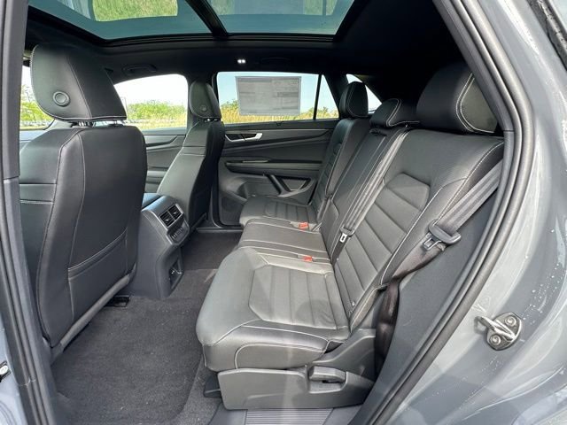 New 2026 Volkswagen Atlas Cross Sport SEL R-Line AWD/4WD image 25
