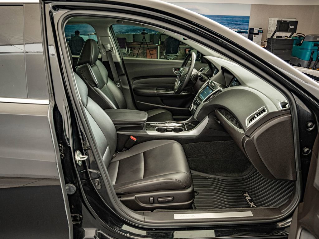 Used 2018 Acura TLX V6 image 34
