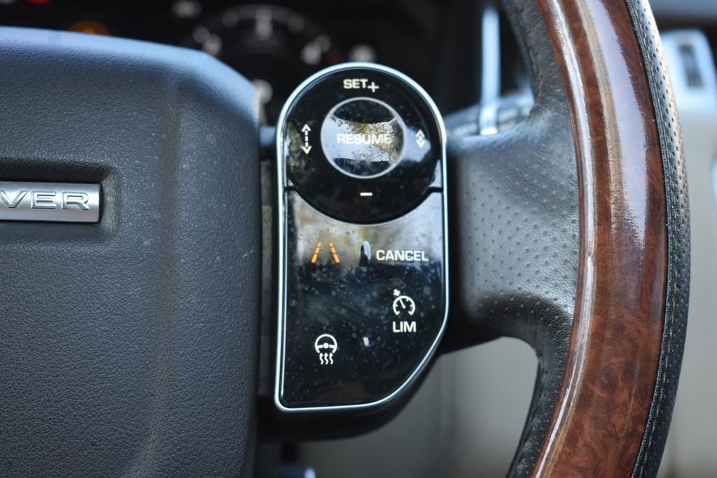 Used 2019 Land Rover Range Rover Sport HSE AWD/4WD image 16