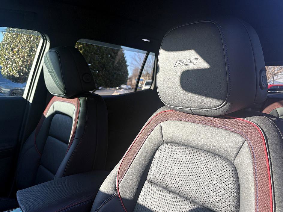 Used 2025 Chevrolet Equinox RS w/ Convenience Package III image 18