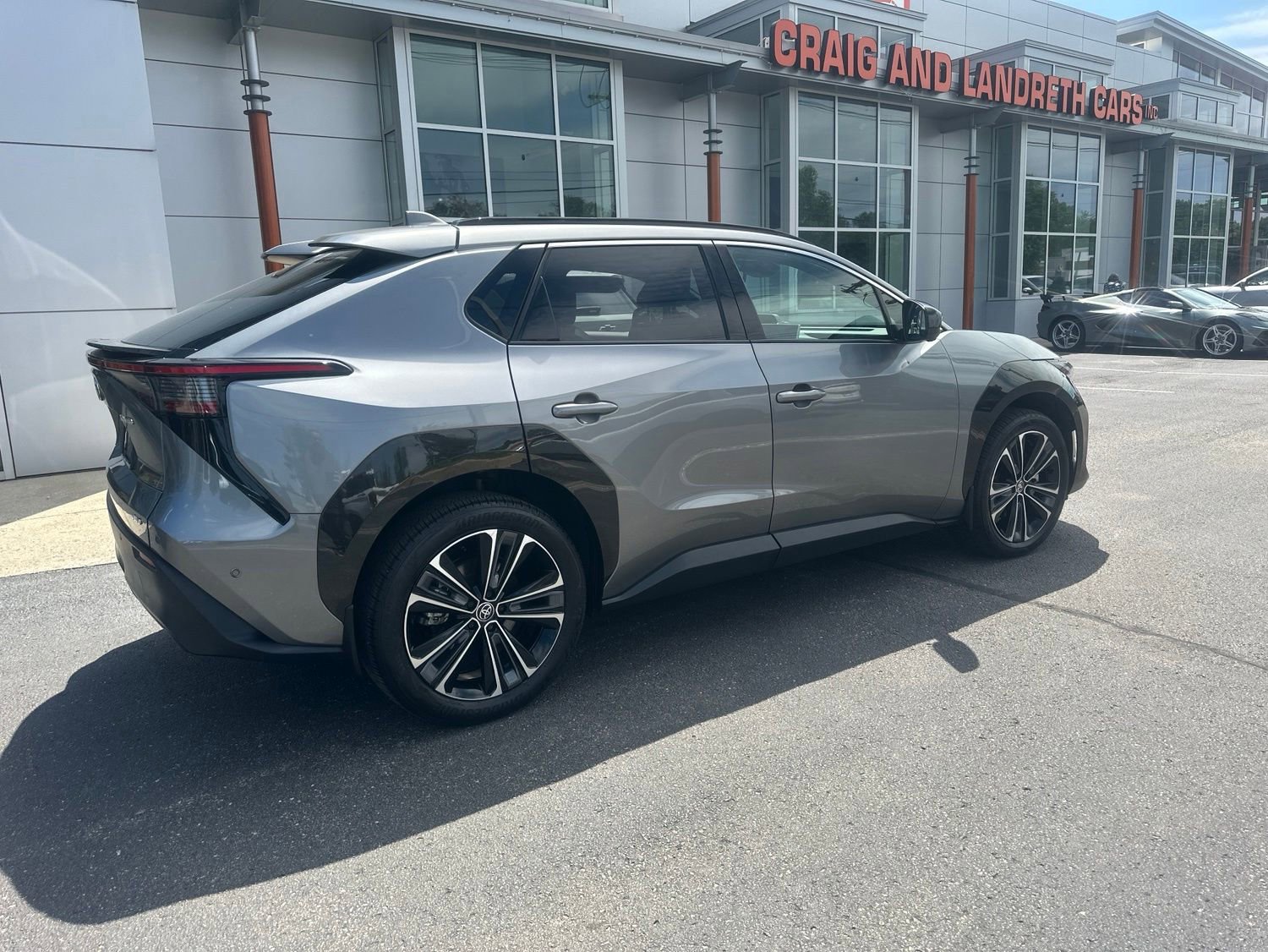 Used 2024 Toyota bZ4X AWD w/ Weather Package image 4
