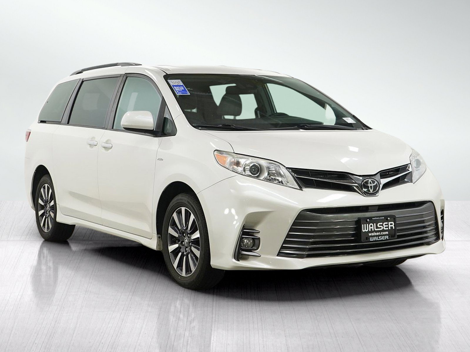 Used 2019 Toyota Sienna XLE Premium AWD/4WD image 7