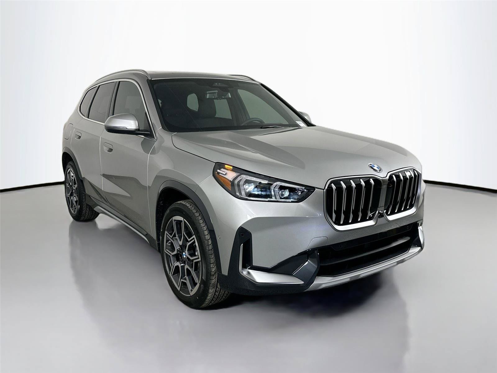 New 2026 BMW X1 xDrive28i w/ Technology Package AWD/4WD image 6