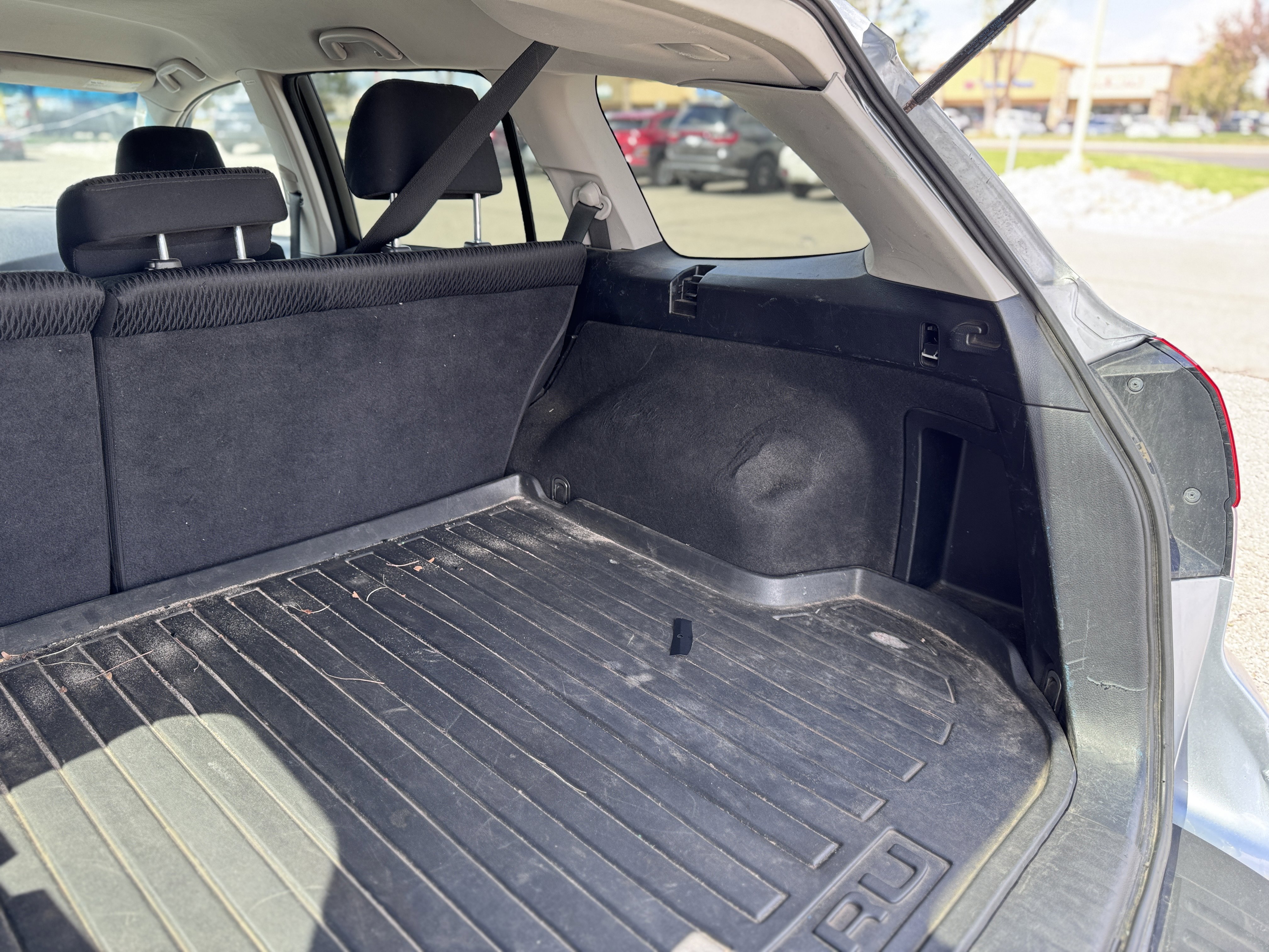 Used 2012 Subaru Outback 2.5i Premium w/ All-Weather Pkg AWD/4WD image 51