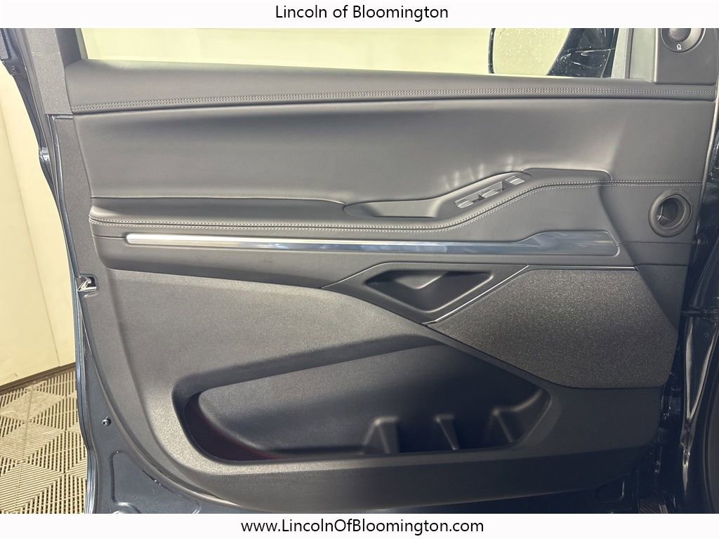 New 2025 Lincoln Navigator L Reserve w/ Jet Appearance Package image 50