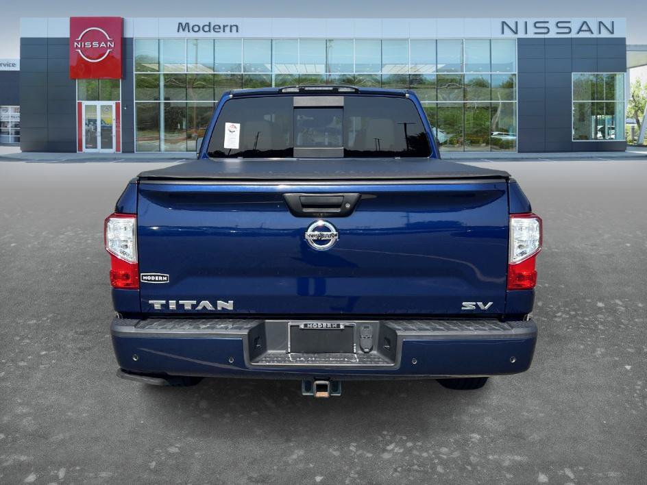 Used 2020 Nissan Titan SV w/ SV Convenience Package RWD image 6