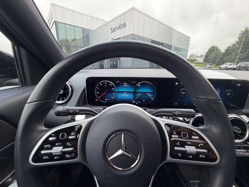 Used 2020 Mercedes-Benz GLB 250 4MATIC image 9