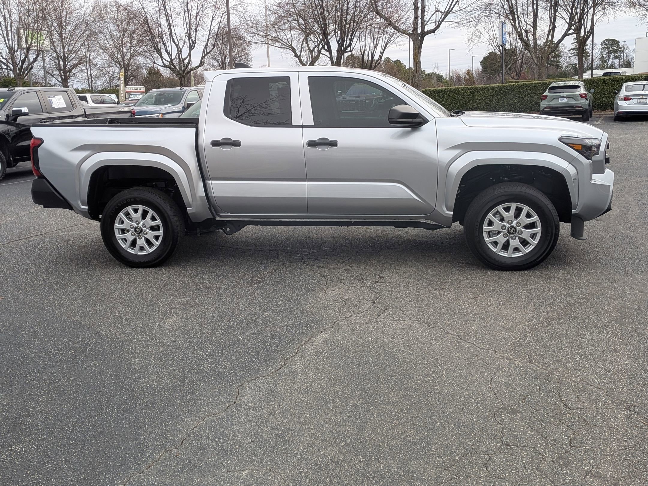 Used 2025 Toyota Tacoma SR image 10