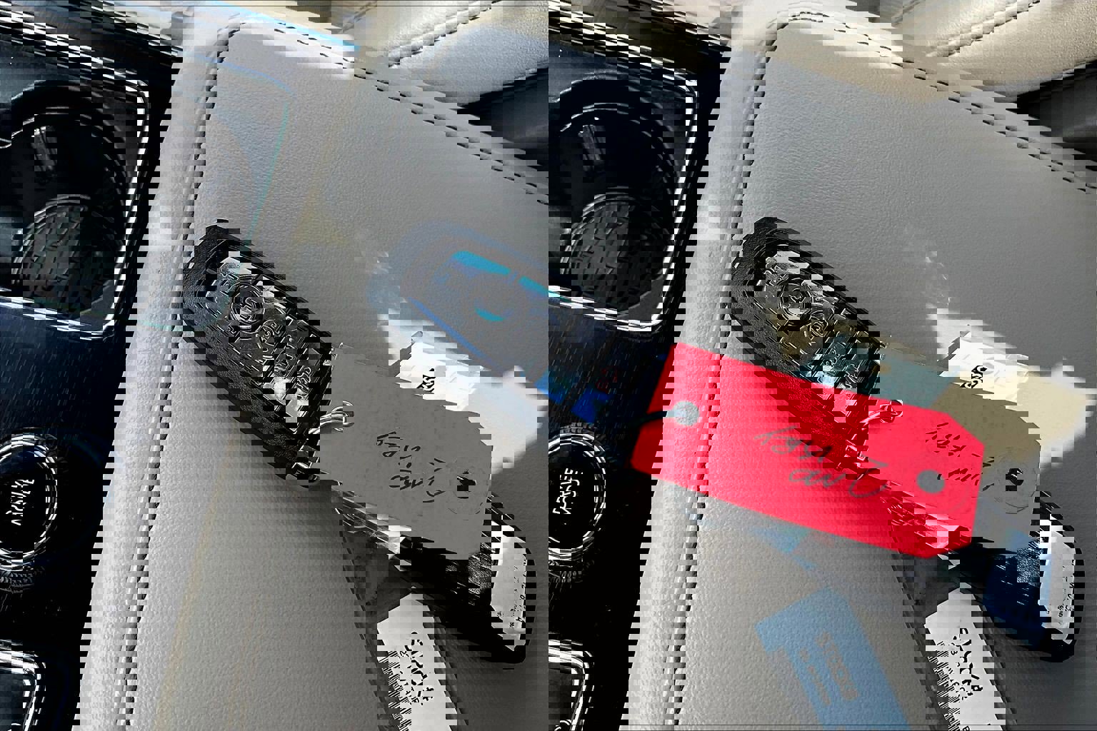 Used 2023 Lincoln Aviator Reserve w/ Equipment Group 201A image 10