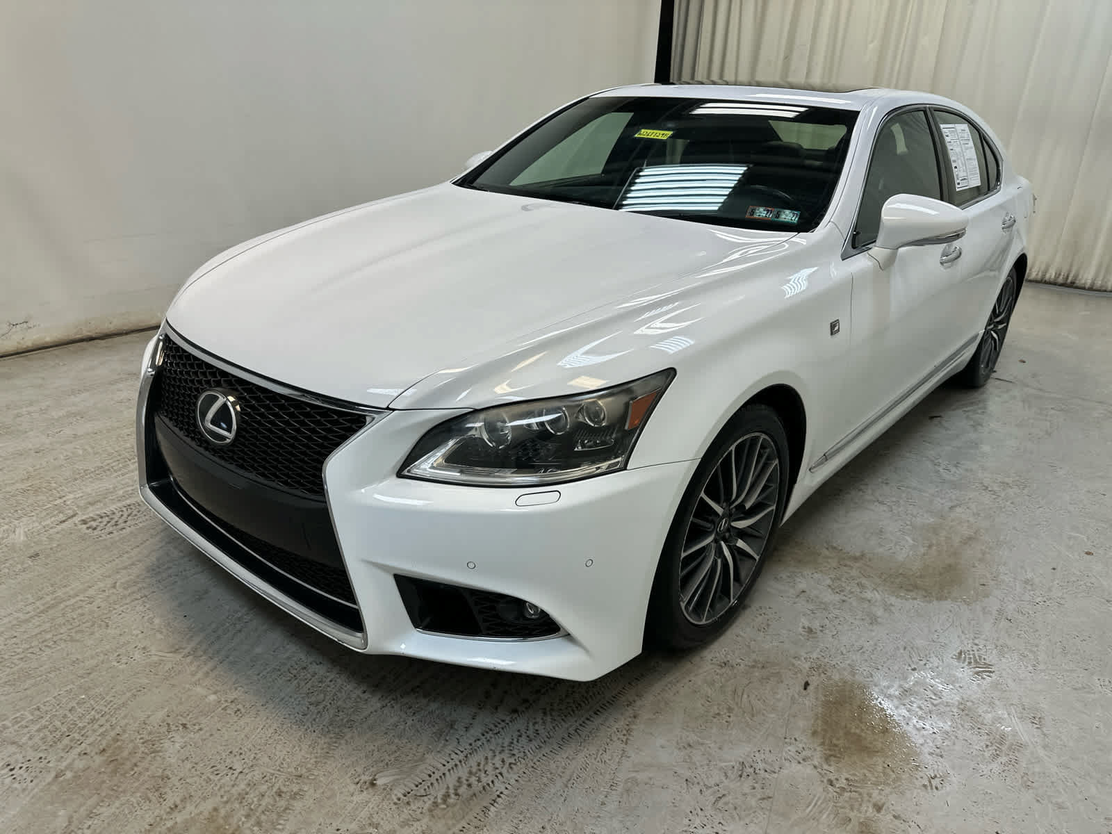 Used 2013 Lexus LS 460 AWD w/ F-Sport Pkg image 10