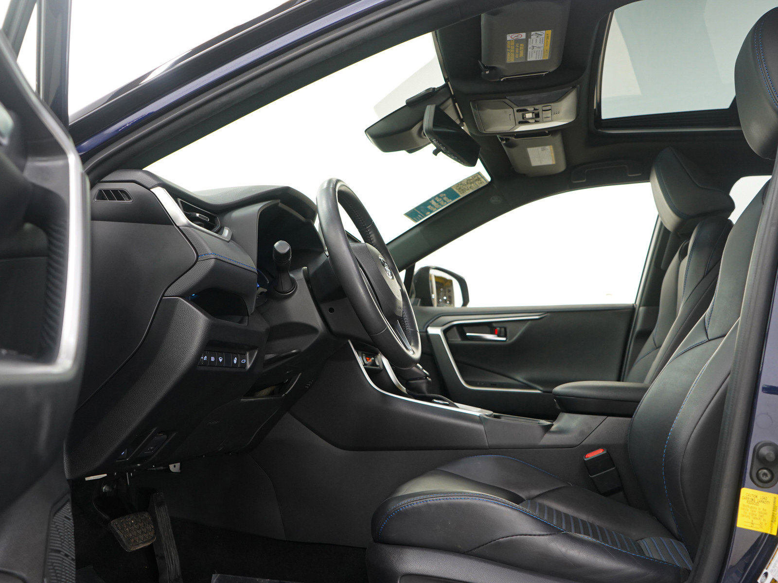 Used 2020 Toyota RAV4 XSE w/ XSE Grade Weather Package image 23