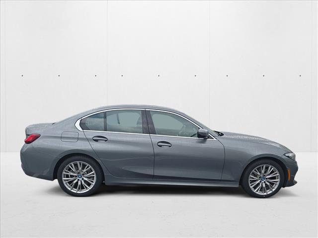 Used 2024 BMW 330e w/ Convenience Package image 4