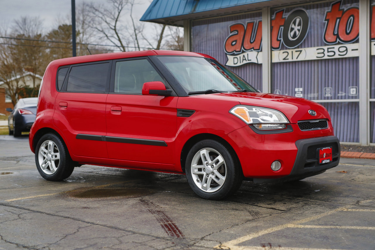 Used 2010 Kia Soul + w/ Audio Pkg image 21