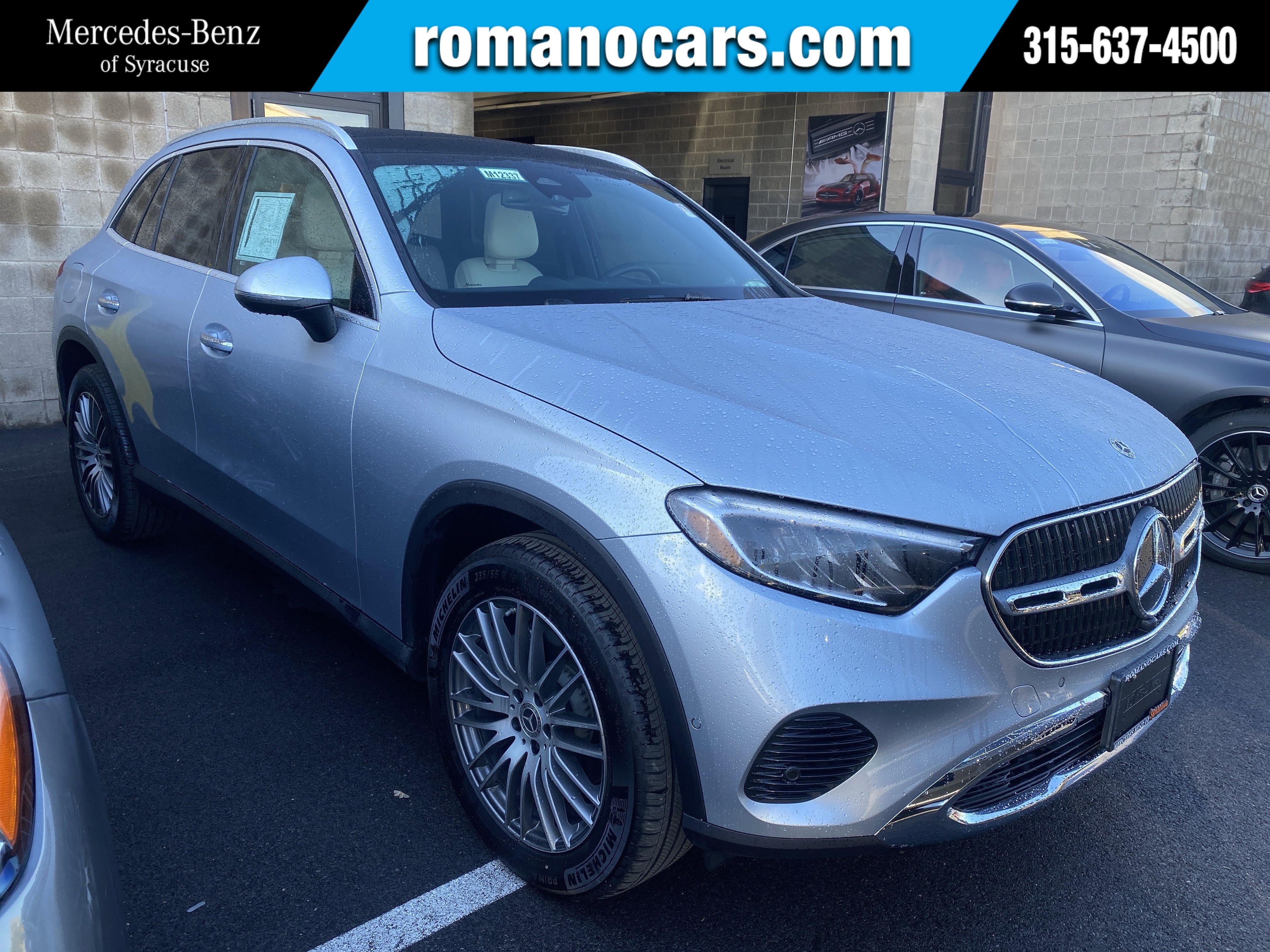 Used 2025 Mercedes-Benz GLC 300 4MATIC image 1