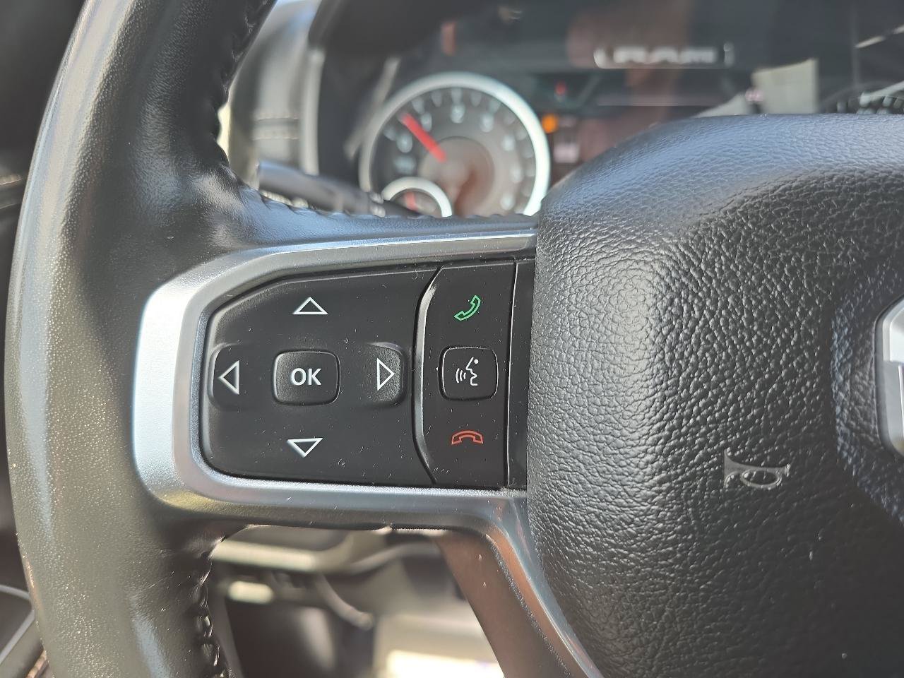Used 2023 RAM 1500 Laramie AWD/4WD image 29