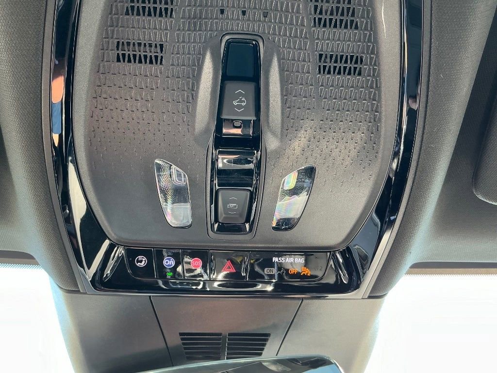 Used 2024 Cadillac Lyriq Luxury image 34