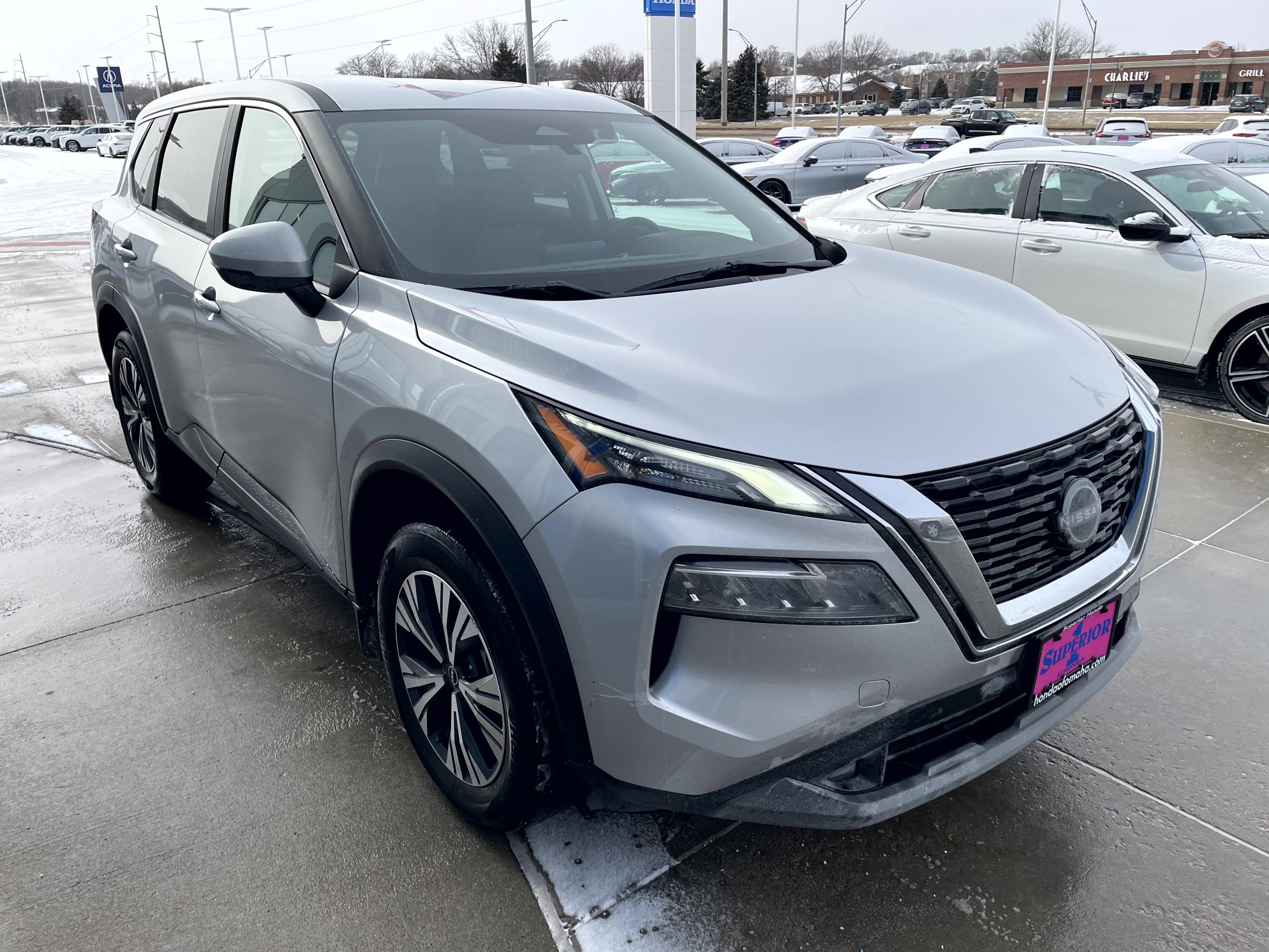 Used 2022 Nissan Rogue SV image 4