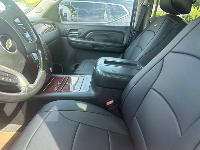 Used 2013 Chevrolet Tahoe LTZ AWD/4WD image 6