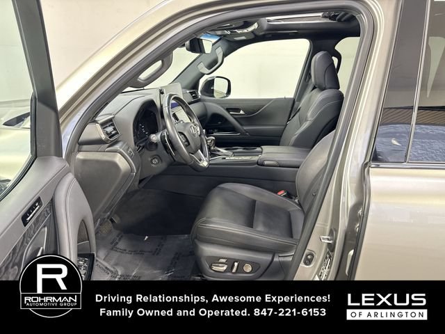 Used 2023 Lexus LX 600 4WD w/ Appearance Package image 5