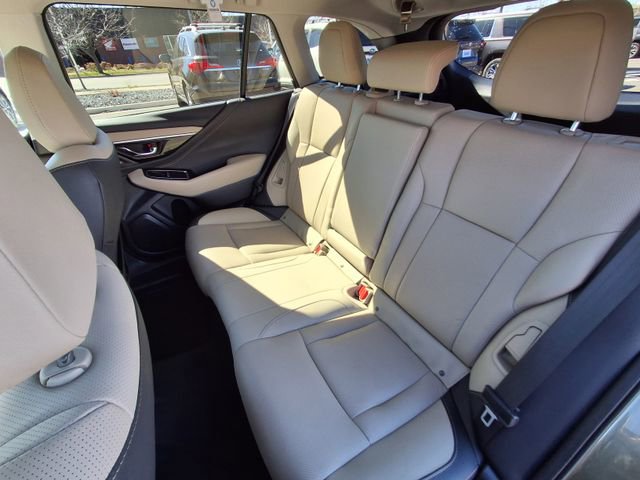 Used 2023 Subaru Outback Limited image 16
