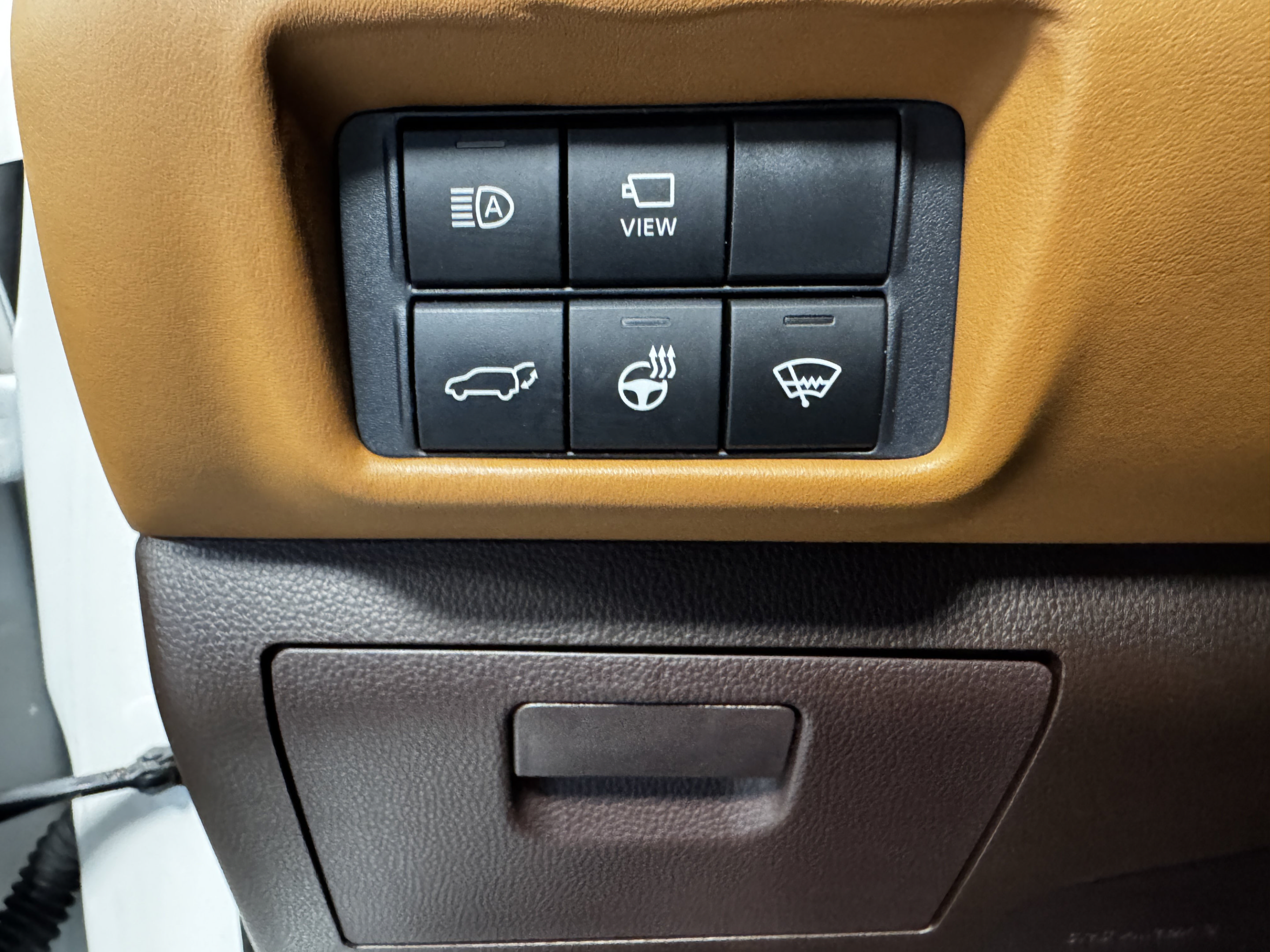 Used 2021 Toyota Highlander Platinum AWD/4WD image 20