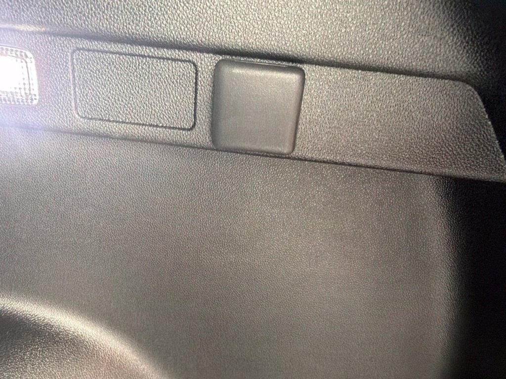 New 2026 GMC Terrain AT4 w/ Technology Package II AWD/4WD image 35