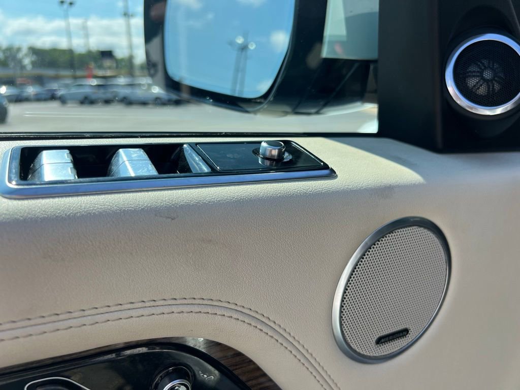 Used 2018 Land Rover Range Rover HSE image 34