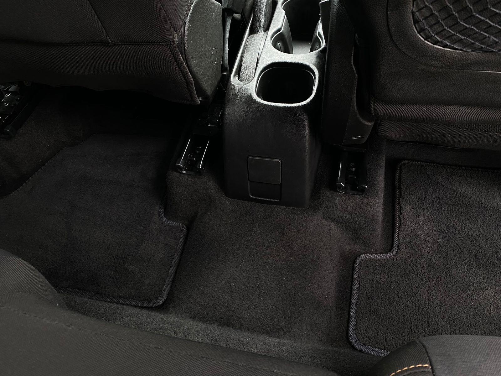 Used 2020 Chevrolet Trax LS w/ Tint and Cruise Package FWD image 27
