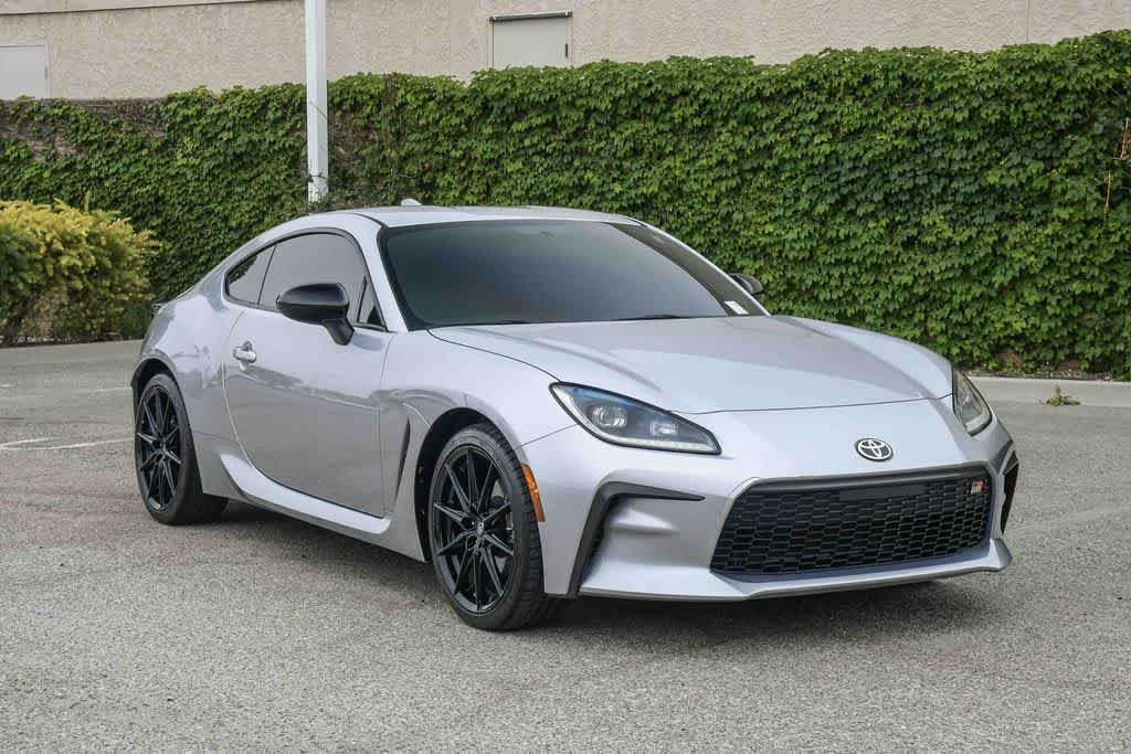Certified 2024 Toyota GR86 Premium RWD image 3