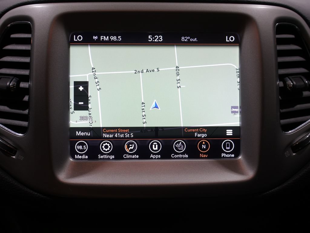 Used 2021 Jeep Compass Latitude AWD/4WD image 33