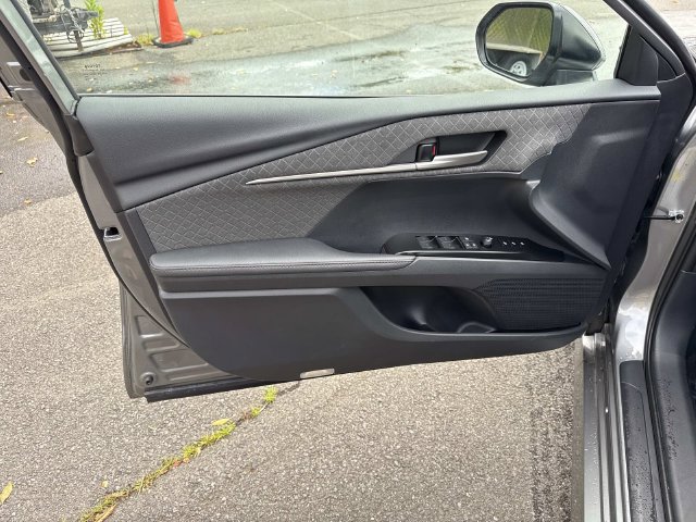 Used 2026 Toyota Camry XLE w/ Premium Plus Package FWD image 13