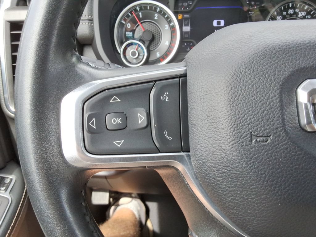 Used 2024 RAM 3500 Laramie AWD/4WD image 28