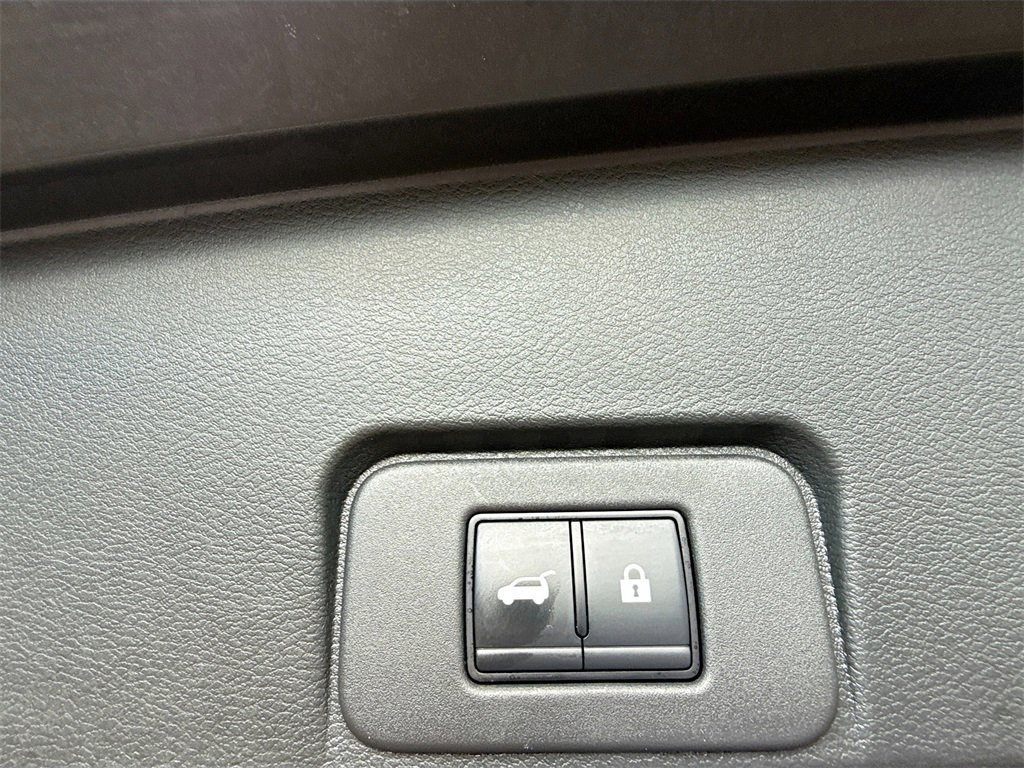 Used 2023 Nissan Rogue Platinum w/ Platinum Premium Package image 31