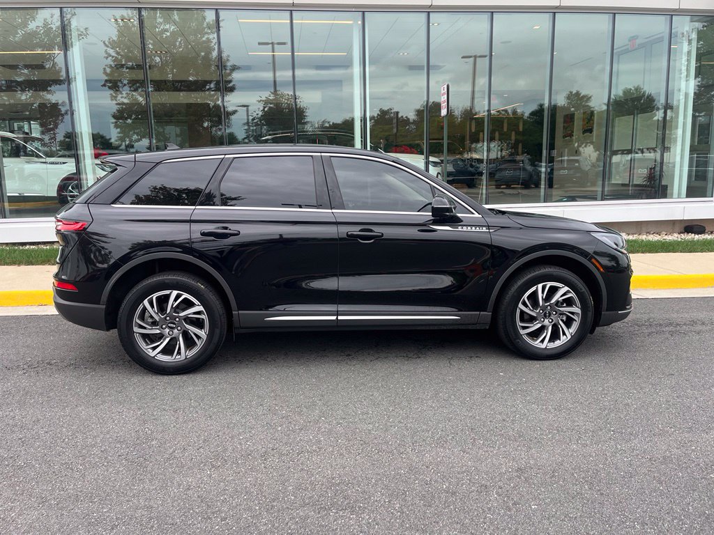 Certified 2023 Lincoln Corsair AWD w/ Equipment Group 101A image 10
