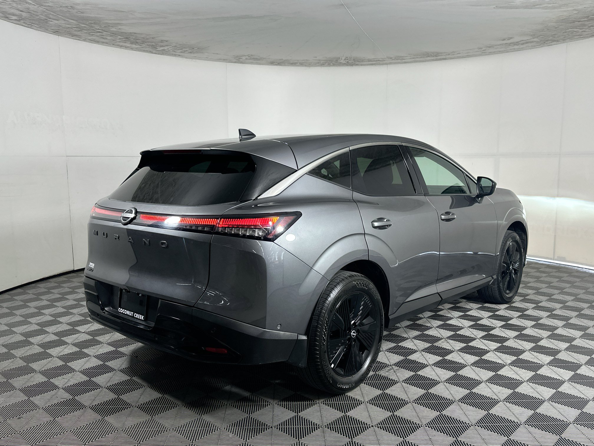 Used 2025 Nissan Murano SV AWD/4WD image 3