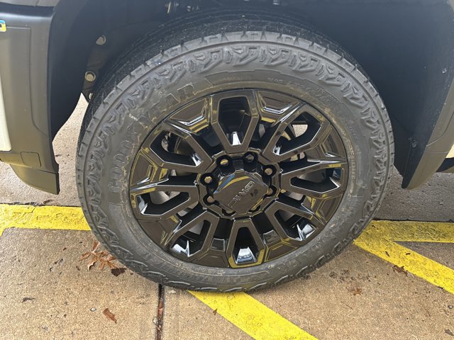 New 2026 GMC Sierra 2500 AT4 w/ AT4 Premium Plus Package image 11