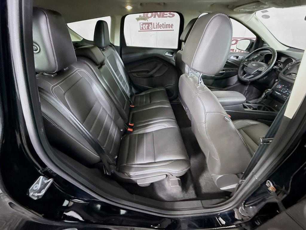 Used 2017 Ford Escape Titanium image 29