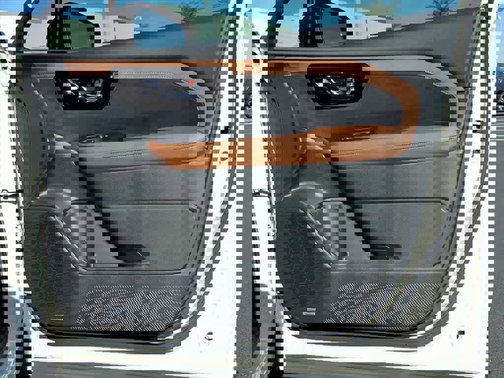 Certified 2025 Subaru Forester Touring w/ Popular Package - Touring image 23