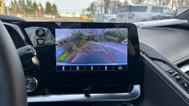 Used 2023 Chevrolet Corvette Stingray Premium Conv w/ Z51 Performance Package image 32