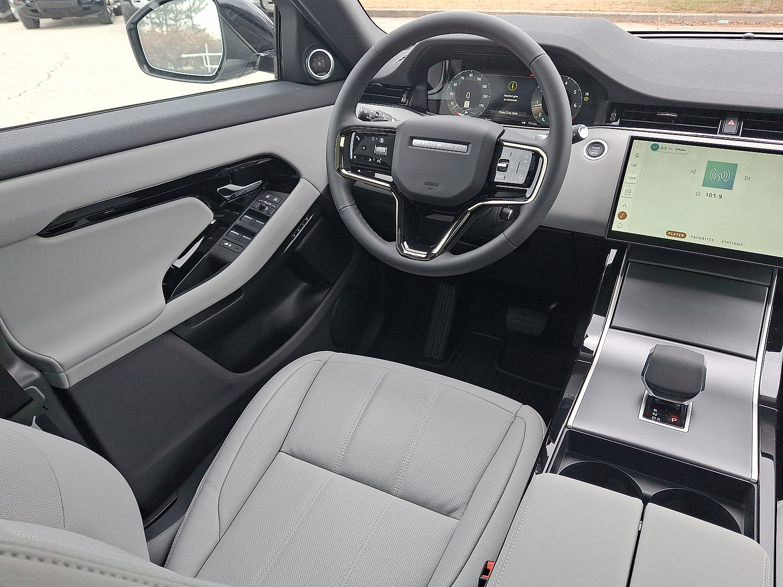 Certified 2026 Land Rover Range Rover Evoque S AWD/4WD image 12