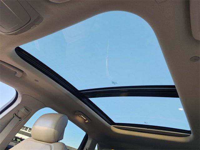 Used 2021 Lincoln Nautilus Reserve w/ Equipment Group 201A image 17